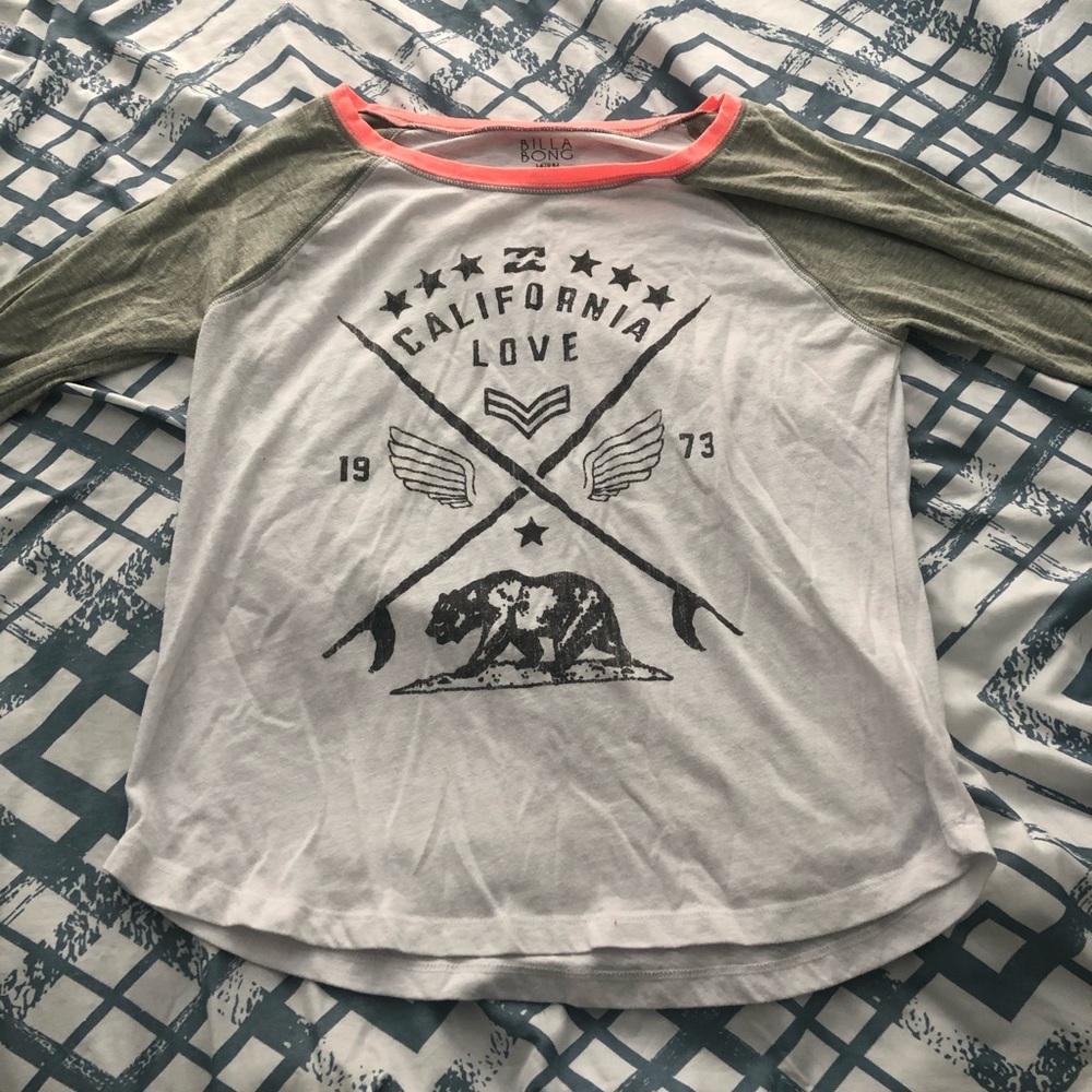 Billabong 3/4 Sleeve Tee ☀️